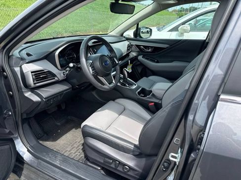 Used 2025 Subaru Outback Limited AWD/4WD image 10
