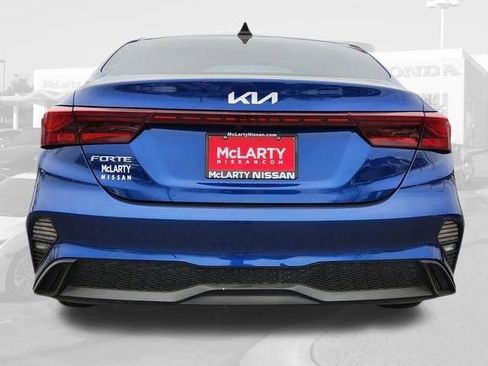 Used 2022 Kia Forte LXS image 6