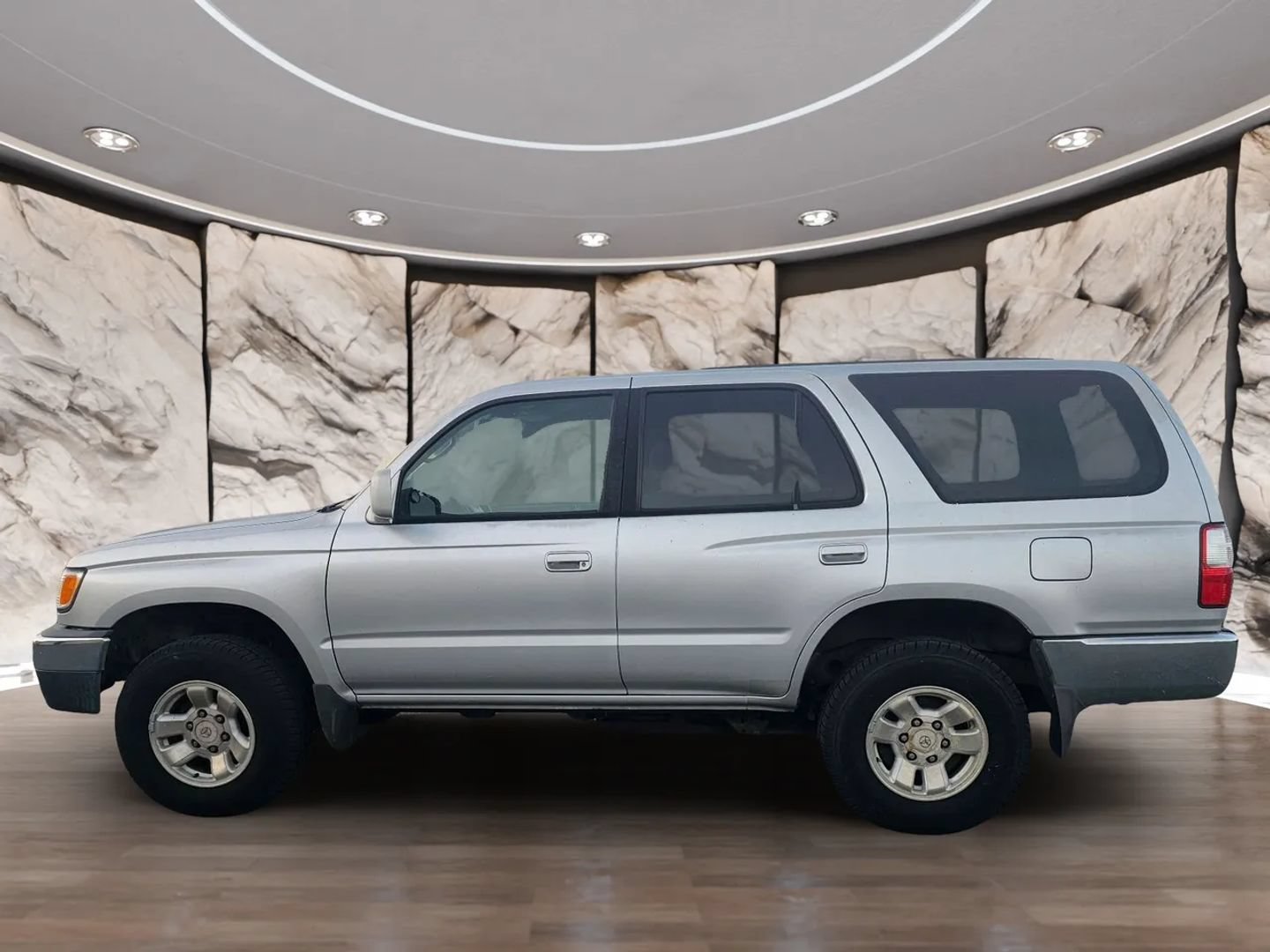 Used 2002 Toyota 4Runner SR5 RWD image 8