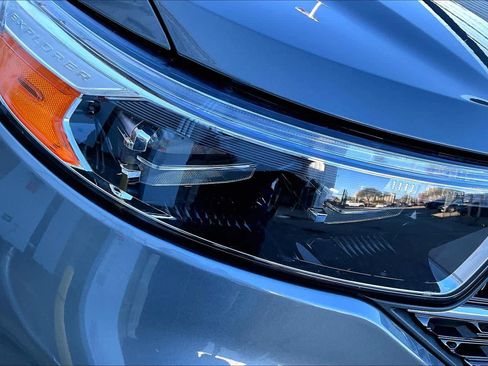 Used 2024 Ford Explorer XLT image 29