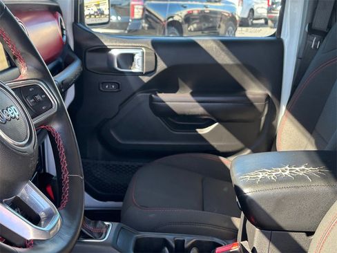Used 2021 Jeep Wrangler Unlimited Rubicon image 11