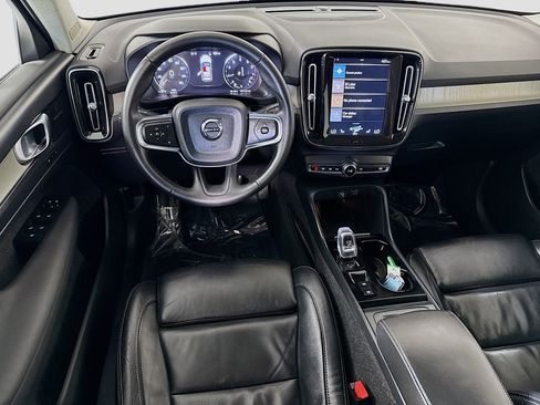 Used 2022 Volvo XC40 T5 Inscription w/ Advanced Package image 17