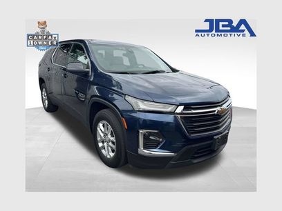Used 2023 Chevrolet Traverse LS