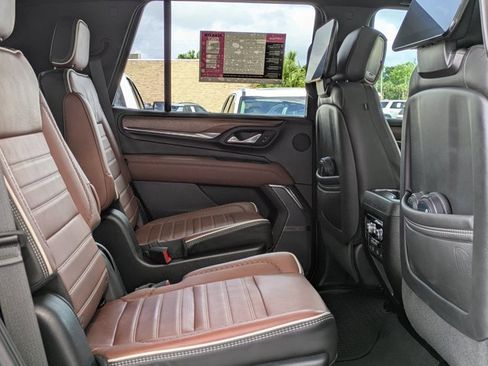 Used 2023 GMC Yukon Denali Ultimate AWD/4WD image 26