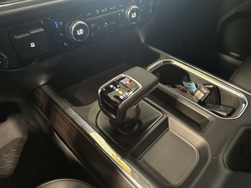 Used 2023 GMC Sierra 1500 SLT w/ SLT Premium Plus Package AWD/4WD image 35