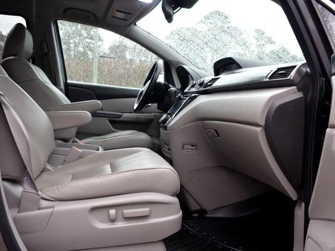 Used 2015 Honda Odyssey Touring image 23