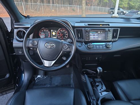 Used 2017 Toyota RAV4 SE w/ Power Special Value Package image 17