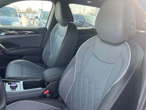 New 2026 Volkswagen Tiguan SEL R-Line image 7