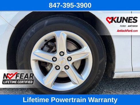 Used 2022 Chevrolet Malibu LT FWD image 31