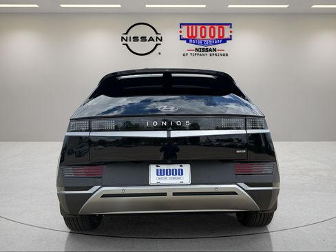 Used 2023 Kia EV6 Wind w/ Wind Technology Package AWD/4WD image 3