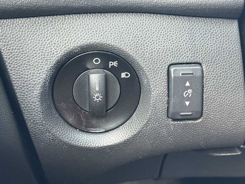 Used 2013 Ford Fiesta SE FWD image 11