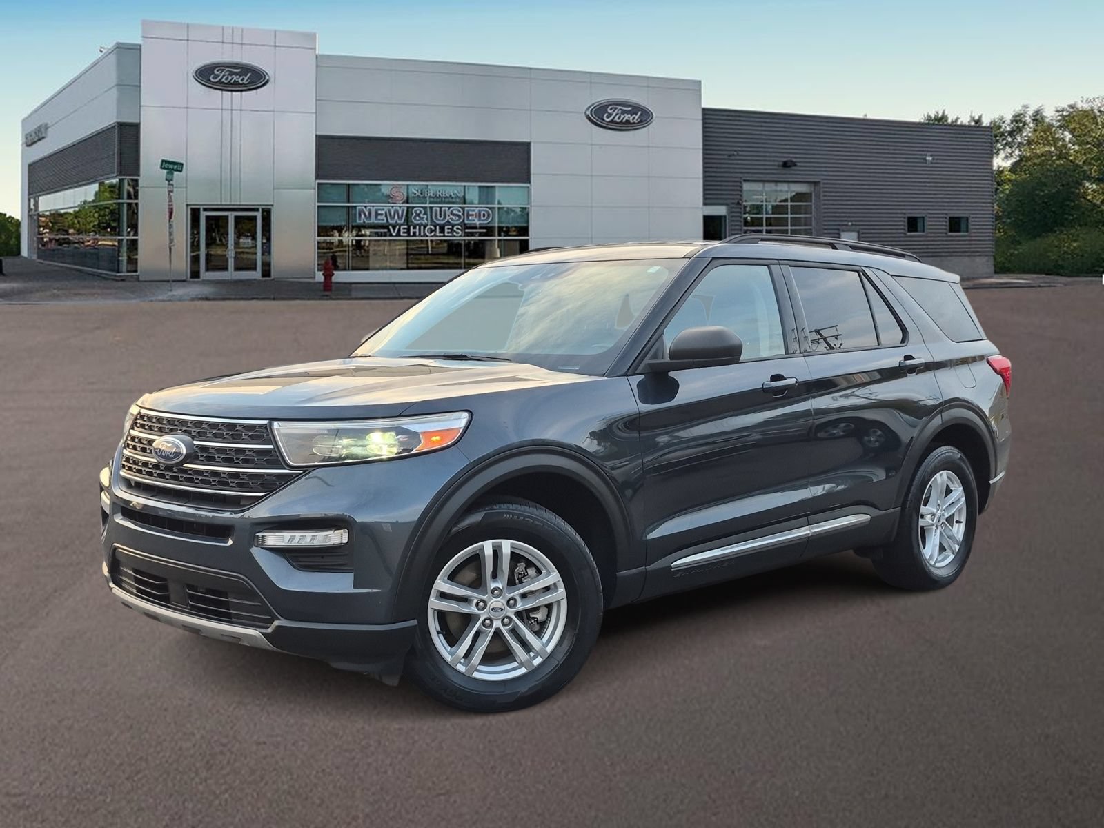 Used 2023 Ford Explorer XLT w/ Equipment Group 202A AWD/4WD 360° Tour