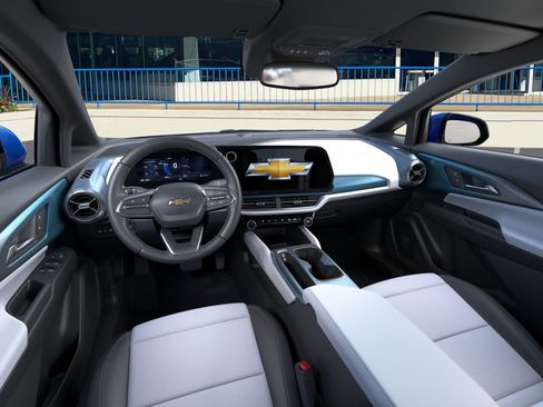 New 2026 Chevrolet Equinox EV LT image 15
