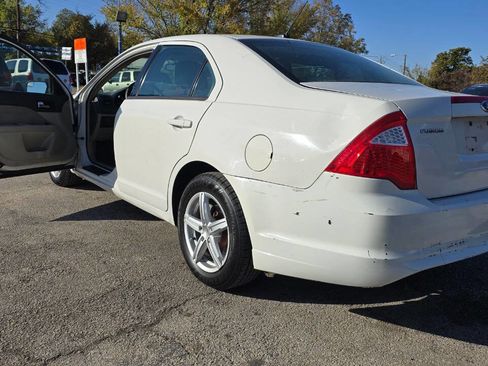 Used 2011 Ford Fusion S image 10
