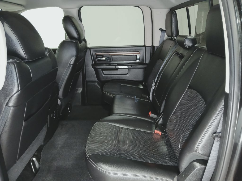 Used 2016 RAM 1500 Laramie w/ Convenience Group AWD/4WD image 11