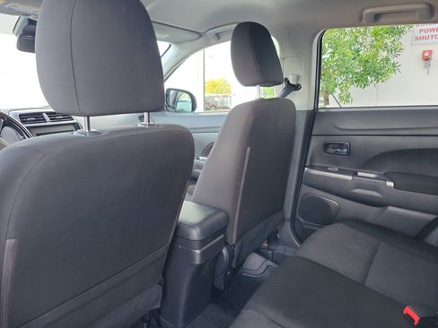 Used 2021 Mitsubishi Outlander Sport SE FWD image 15
