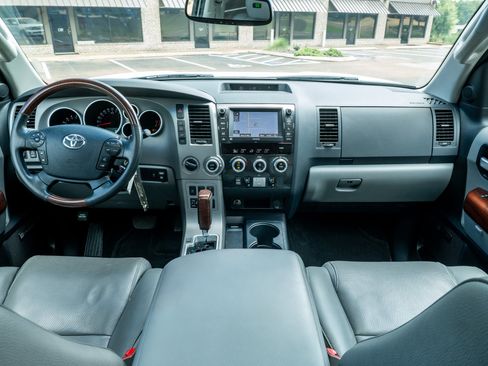 Used 2013 Toyota Sequoia Platinum AWD/4WD image 26