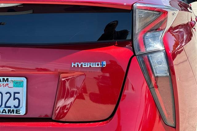 Used 2016 Toyota Prius Two FWD image 31