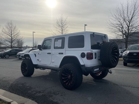 Used 2023 Jeep Wrangler Unlimited Rubicon w/ LED Lighting Group image 5