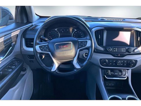 Used 2021 GMC Terrain SLT w/ LPO, Floor Liner Package image 8