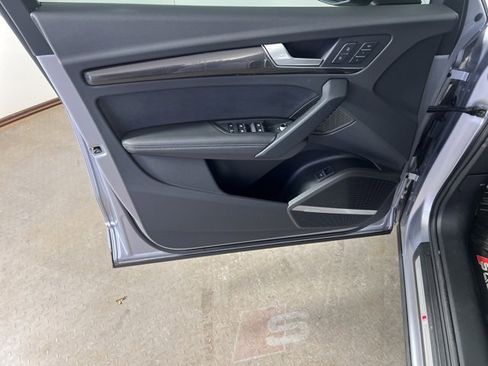 Used 2023 Audi SQ5 Premium Plus w/ Premium Plus Package image 19