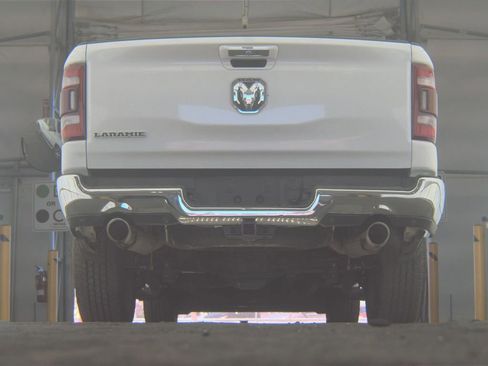 Used 2019 RAM 1500 Laramie image 7