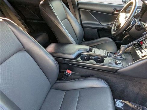 Certified 2024 Lexus IS 300 F Sport image 21