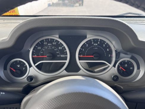 Used 2007 Jeep Wrangler Unlimited Sahara image 11