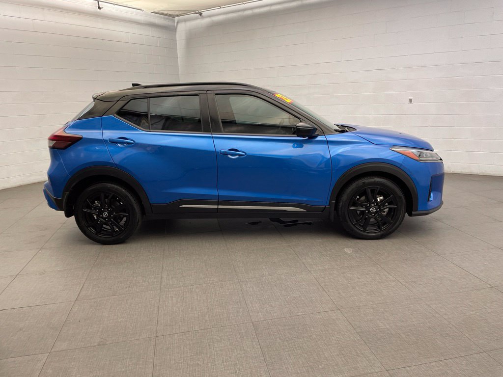 Used 2023 Nissan Kicks SR FWD image 10