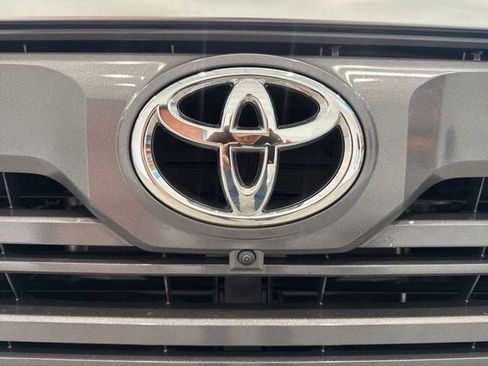 Used 2024 Toyota Tundra Limited AWD/4WD image 13