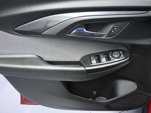 Used 2023 Chevrolet TrailBlazer LT FWD image 23