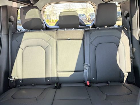 Used 2025 Land Rover Defender 110 S image 28