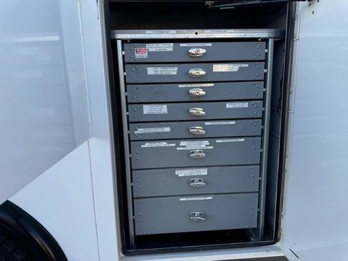 Used 2019 Ford F550 4x4 SuperCab Super Duty image 35