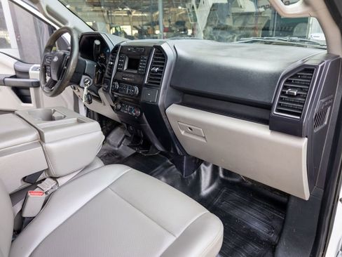 Used 2016 Ford F150 XL w/ Equipment Group 101A Mid image 14