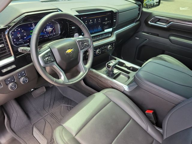 Used 2025 Chevrolet Silverado 1500 LTZ w/ LTZ Premium Package AWD/4WD image 23