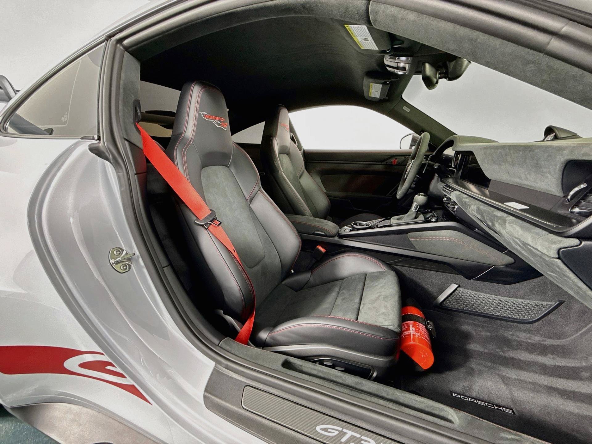 Used 2025 Porsche 911 GT3 RS RWD image 30