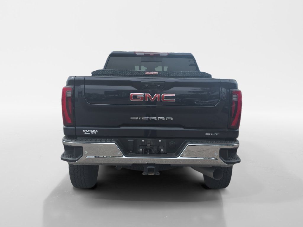 Used 2024 GMC Sierra 2500 SLT w/ SLT Premium Package AWD/4WD image 5