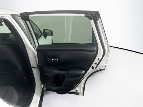 Used 2025 Honda HR-V Sport image 28