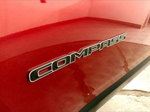 Used 2025 Jeep Compass Limited AWD/4WD image 8