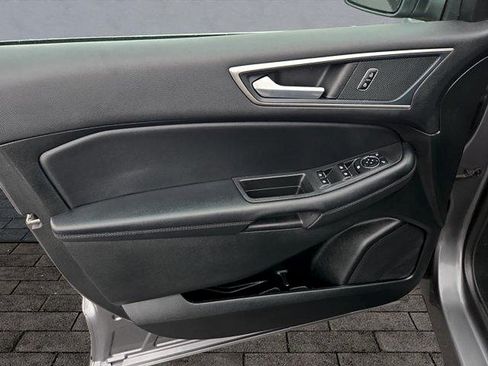 Certified 2024 Ford Edge SEL w/ Convenience Package AWD/4WD image 10