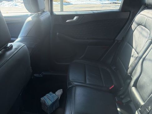 Used 2020 Ford Escape Titanium image 13