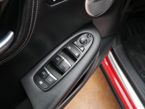 Used 2023 INFINITI QX55 Essential image 17