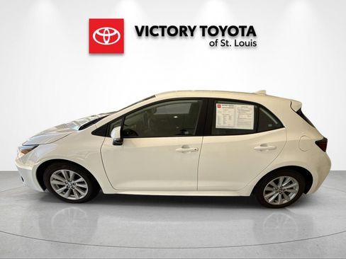 Used 2024 Toyota Corolla SE w/ SE Package FWD image 6