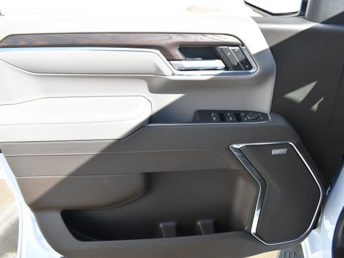 New 2026 GMC Sierra 1500 SLT w/ SLT Premium Plus Package image 14