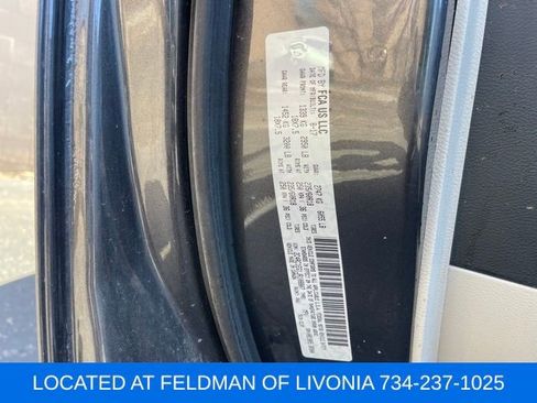 Used 2018 Chrysler Pacifica Touring-L Plus w/ Tire & Wheel Group image 10