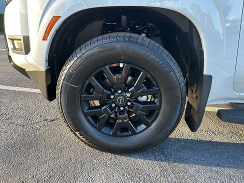 New 2026 Nissan Frontier SV AWD/4WD image 51