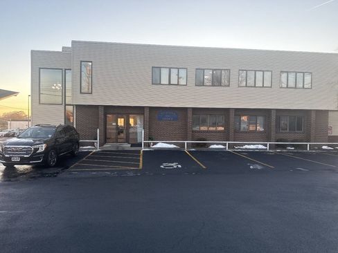 Used 2011 Subaru Legacy 2.5i Premium w/ All-Weather Pkg image 17