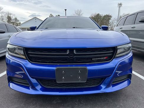 Used 2021 Dodge Charger SXT w/ Leather Interior Group image 8