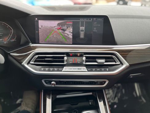 Used 2019 BMW X5 xDrive50i w/ M Sport Package image 30