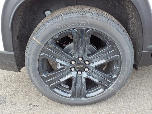 New 2026 GMC Acadia Elevation w/ Black Edition AWD/4WD image 7